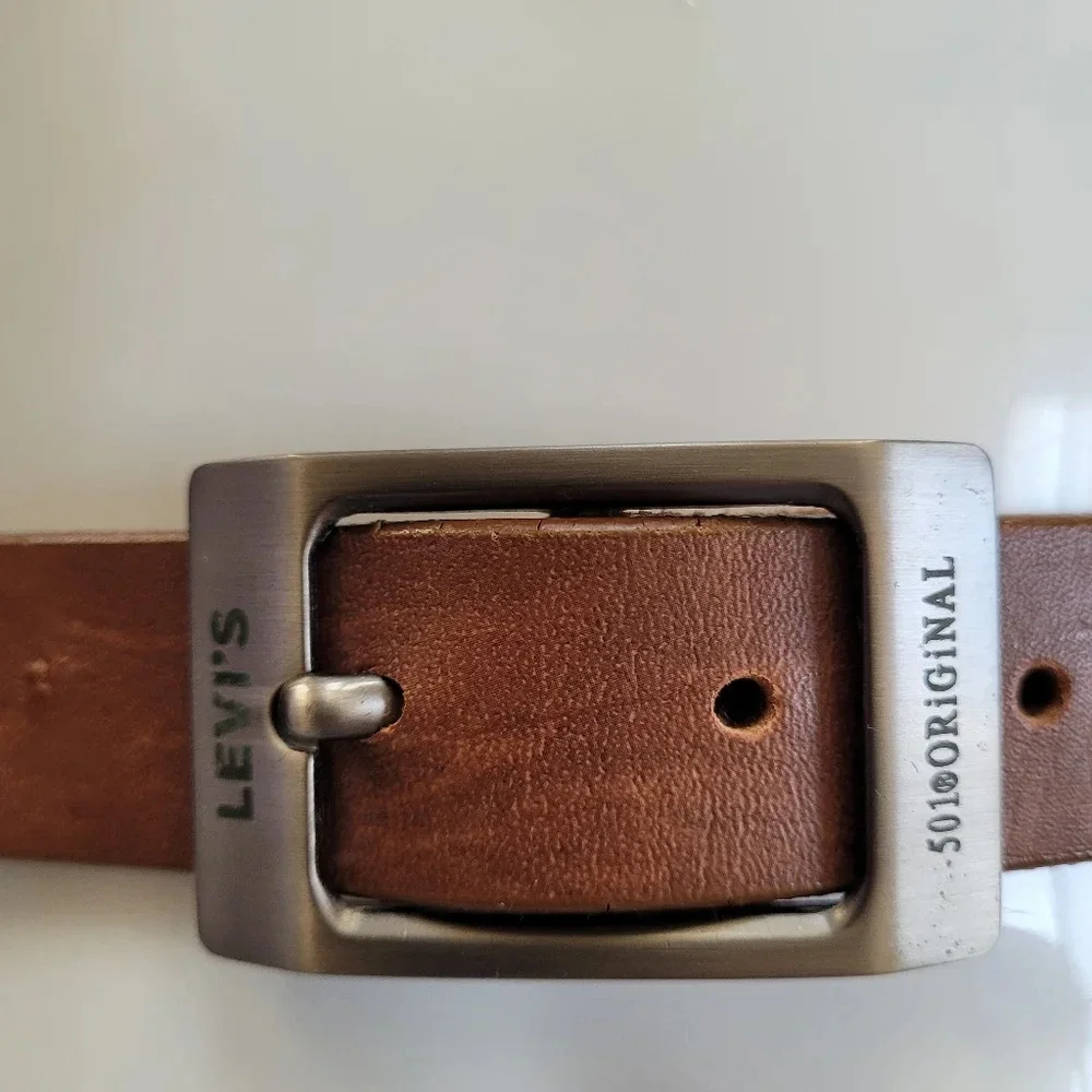 Levi's 501 Original Brown Leather Men's 43 Inch Belt